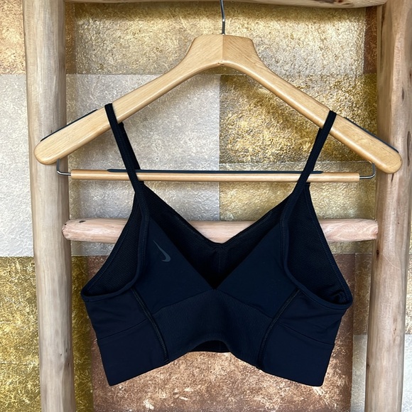 Nike Women’s DRI-FIT Unpadded V-Neck Adjustable Straps Black Sports Bra - Picture 8 of 8